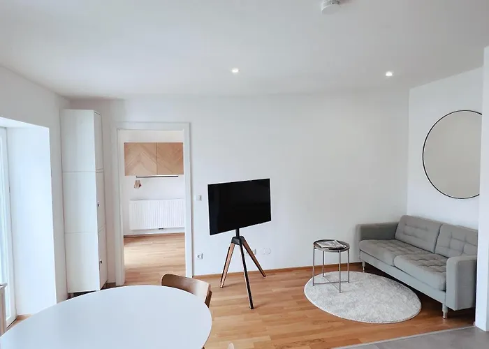 Brunnenmarkt Balcony Apartment Vienna