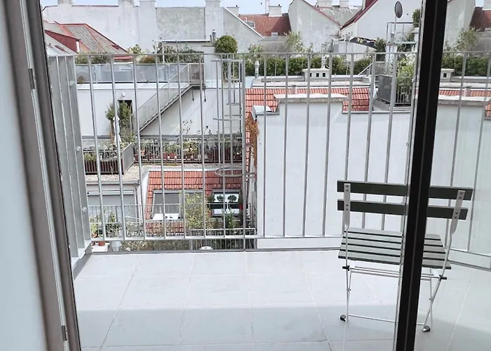 Apartment Brunnenmarkt Balcony *
